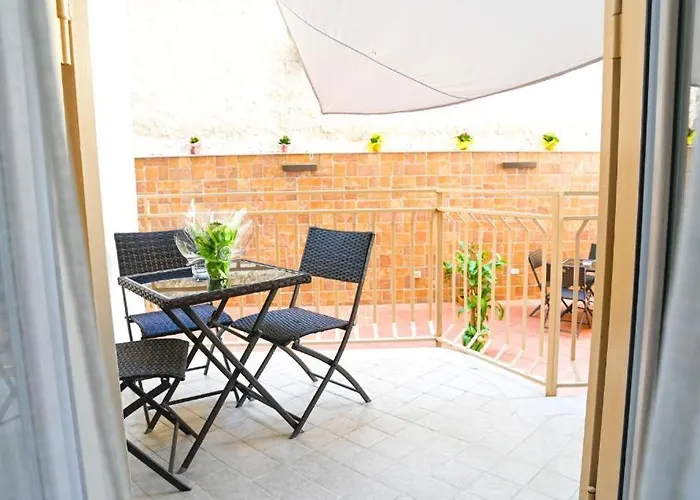 فندق مبيت وإفطار Residenza Suarez نابولي