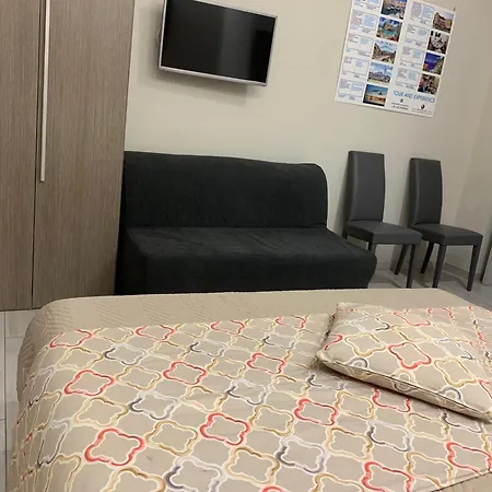 Residenza Suarez 4* نابولي