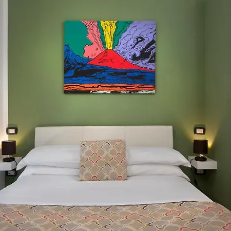 Residenza Suarez 4* نابولي