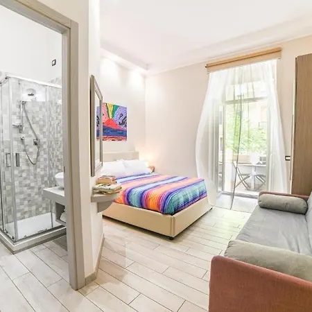 فندق مبيت وإفطار Residenza Suarez نابولي