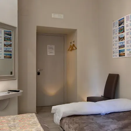Alojamento de Acomodação e Pequeno-almoço Residenza Suarez Nápoles