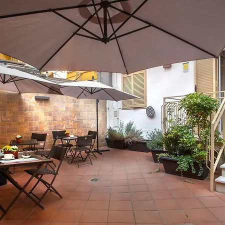 Alojamento de Acomodação e Pequeno-almoço Residenza Suarez Nápoles